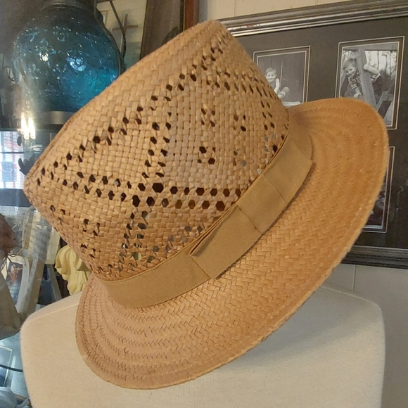 Dorfman Pacific Onshore - Hemp Straw Outback Fedora Hat